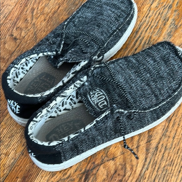 Hey Dude Black Slip-On Shoes - Picture 4 of 5